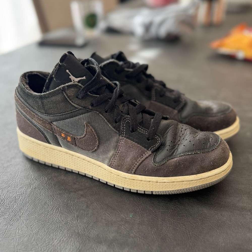 Air Jordan 1 Low Craft - Inside Out - US 7 Youth